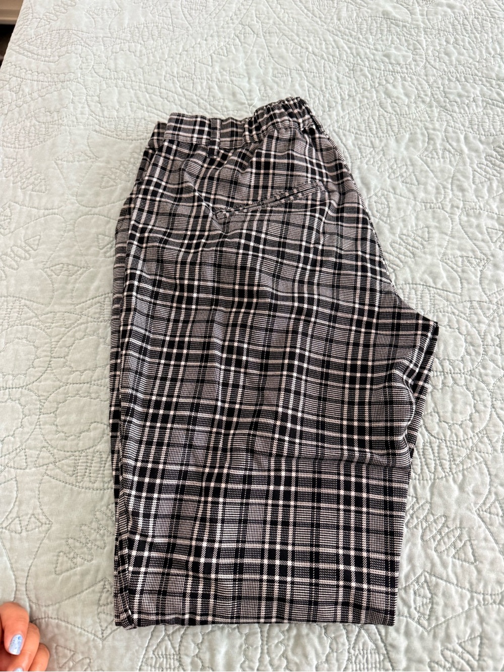 Hot Topic Black and White Plaid Pants